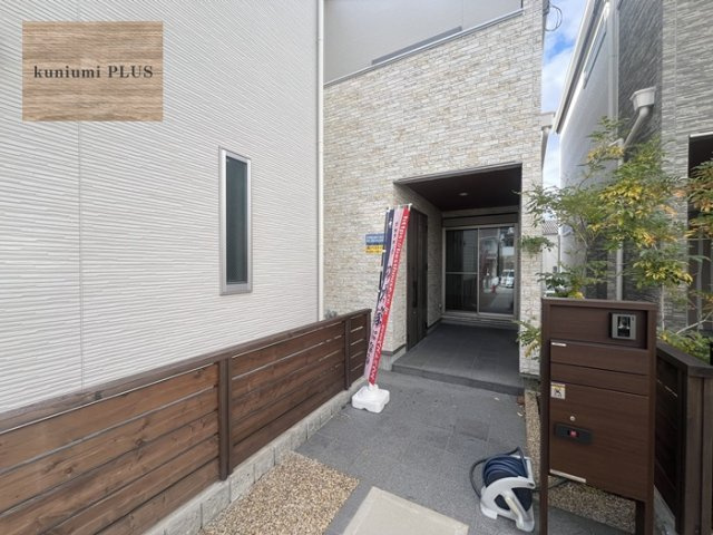 東大阪市新家2丁目　D号地のエントランス