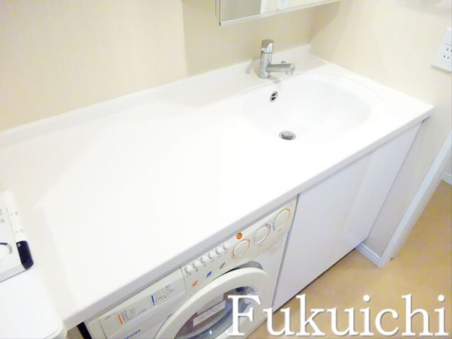 レジディアタワー中目黒の独立洗面台