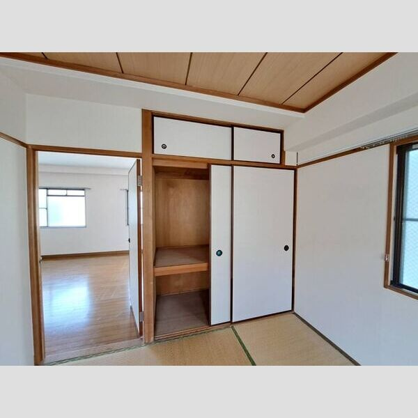 ロイヤルハイツの内装