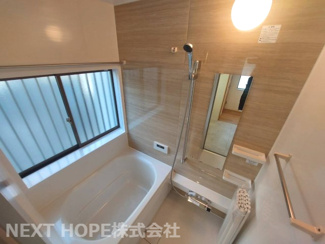 【浴室】 | 宝塚市中山桜台５丁目中古戸建 | 新品の浴室ユニットバスです♪一日の疲れを癒してくれます！浴室乾燥機付きで雨の日のお洗濯物も困りません！