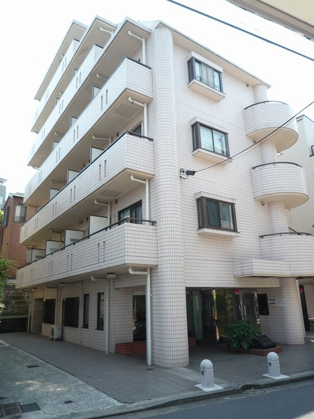 菊名センチュリー２１の外観