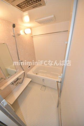 ベルンガーデン上本町の浴室