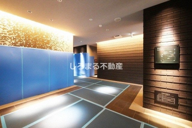 R802JRプレシア南堀江のロビー