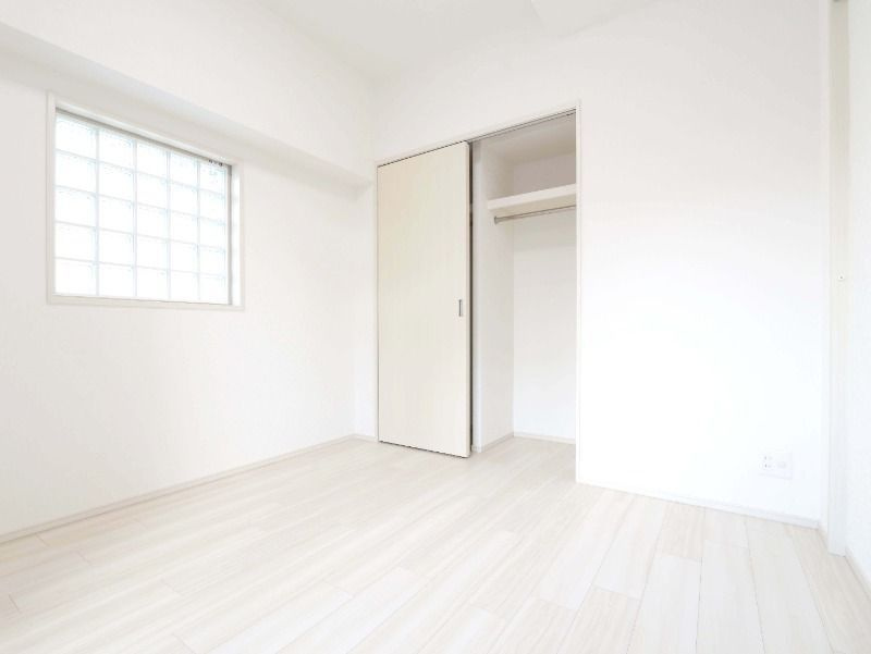 プレジオ東三国の寝室