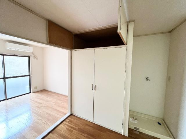 エルタウン中畑（Ｌ　ＴＯＷＮ中畑）の内装|上部収納