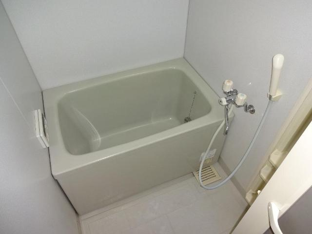 アルカディアＡ棟の浴室|バス