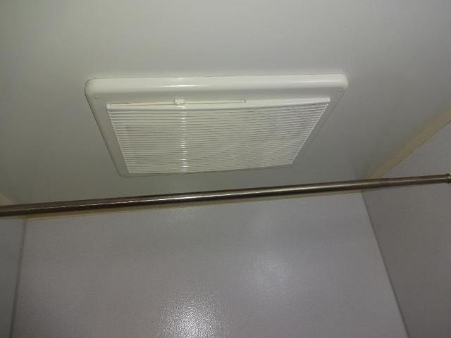 アルカディアＡ棟のその他|浴室乾燥機