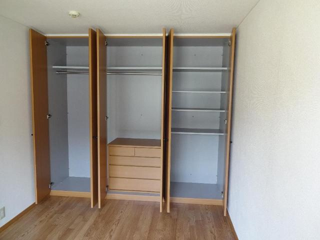 アルカディアＡ棟の収納|クローゼット