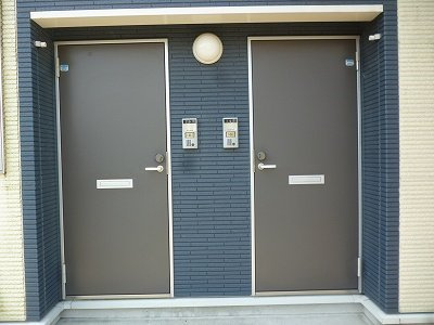 レオネクストピース　Ｋの玄関|玄関前から