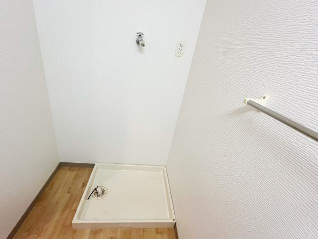 グランディールⅡのその他|洗濯機置場