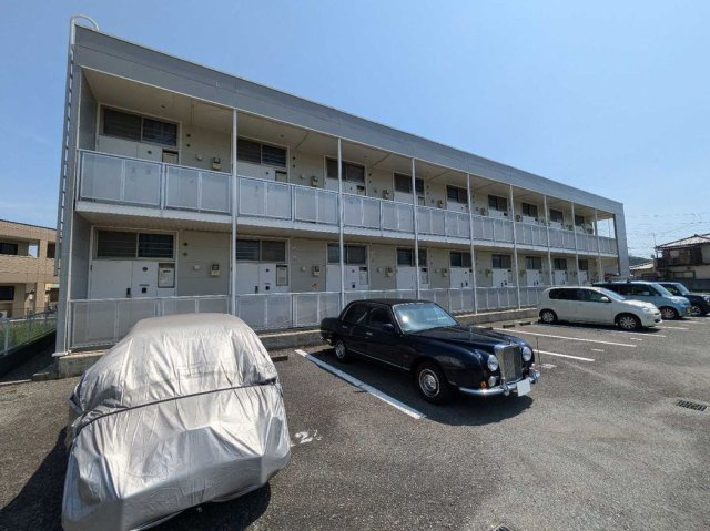 レオパレスインパストラルの外観