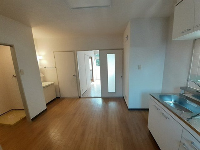 【居間・リビング】 | グリーンハイツカワムラ | 使いやすい居間です