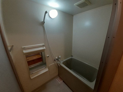 【浴室】 | グリーンハイツカワムラ | 落ち着いた空間のお風呂です