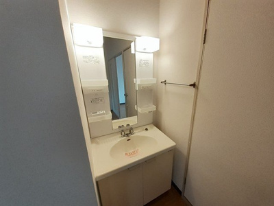 【洗面所】 | グリーンハイツカワムラ | コンパクトで使いやすい洗面所