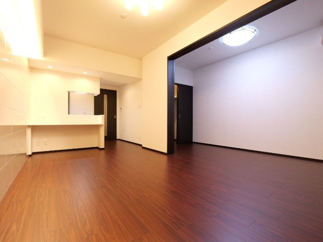 【居間・リビング】 | プレジオ東三国