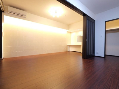 【寝室】 | プレジオ東三国