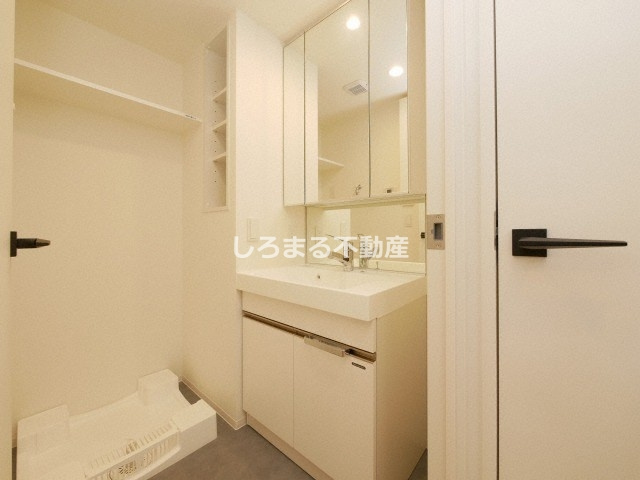 クロスレジデンス阿波座の洗面所