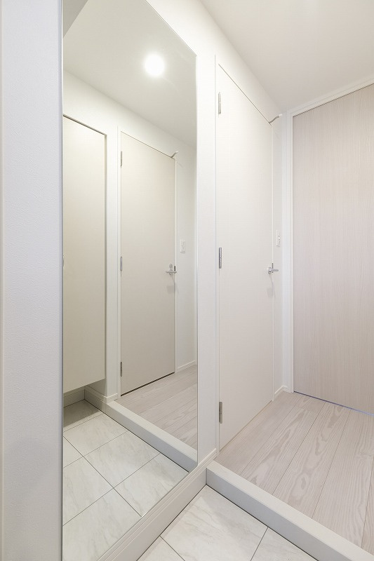 エンクレスト天神LIFEの玄関|ゆったりとした玄関です