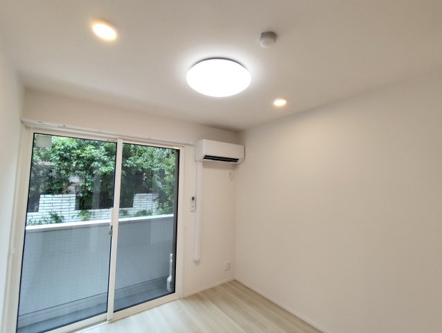 セレスティア新小岩の洋室