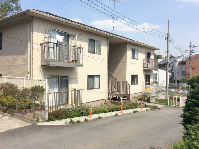落ち着いた雰囲気の外観です