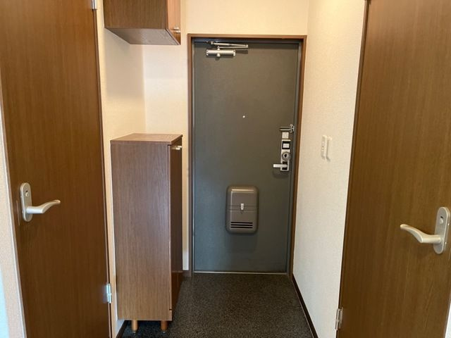 メゾンシクラメンの玄関