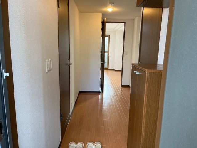 メゾンシクラメンの玄関