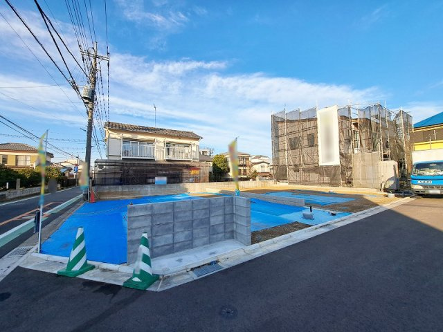 【外観】 | 新座市栄4丁目　建築条件付売地　全3区画　(保谷店) | ドラッグストア、郵便局、クリニック、図書館も徒歩10分圏内に揃います。