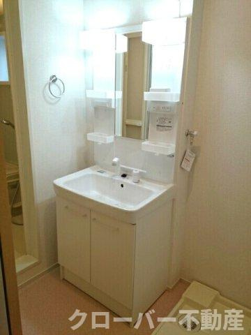 ソラーナＳ　Ｃの洗面所