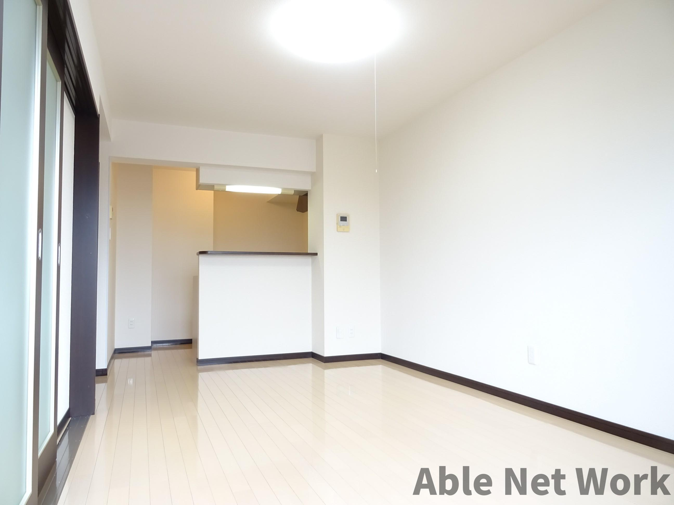 レスポワールBの居間・リビング|ＬＤＫ12.3帖