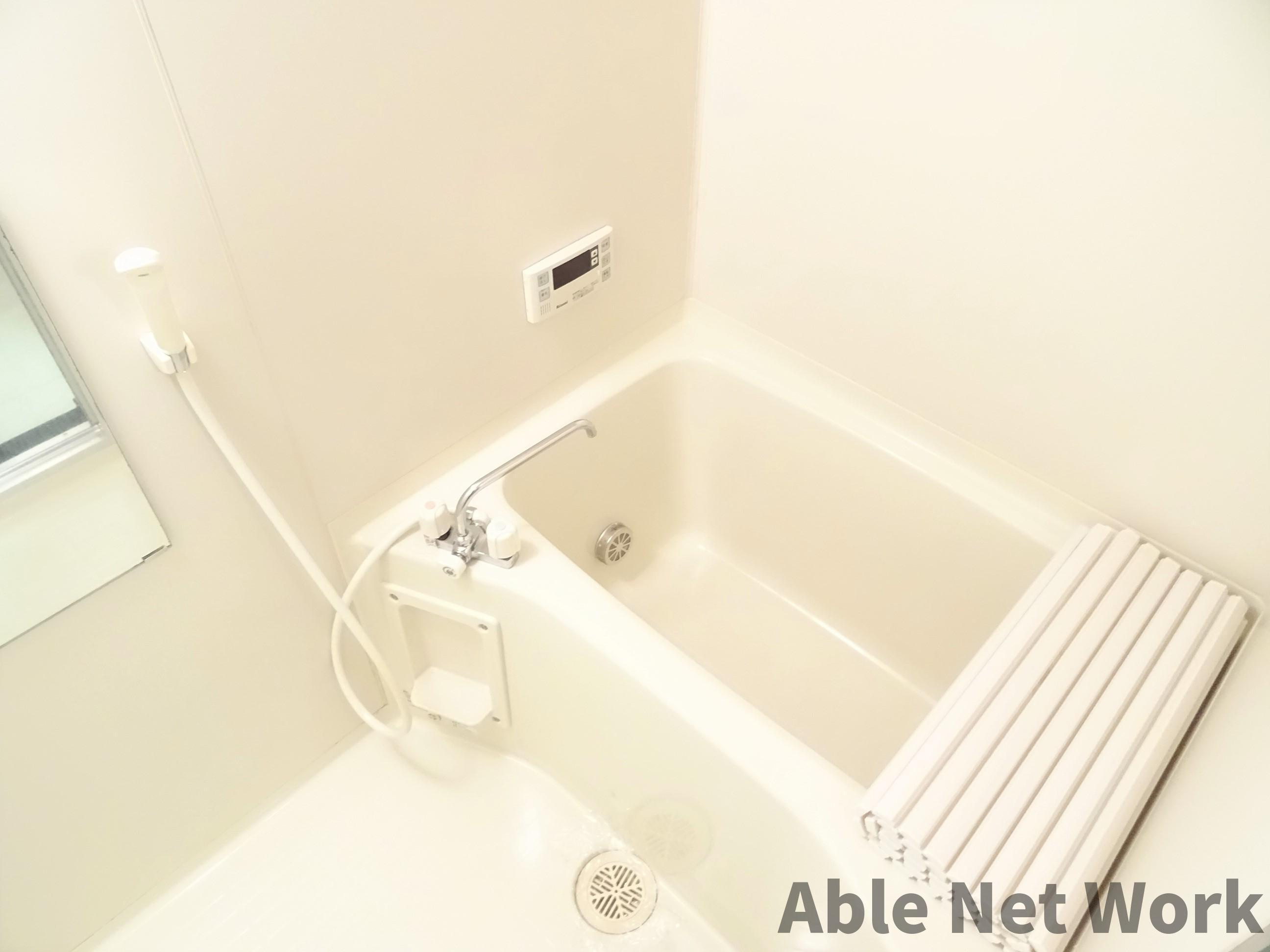 レスポワールBの浴室|追い炊き機能付き