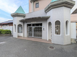 毎日通るエントランスはこのようになっています