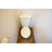 清潔感のあるトイレです