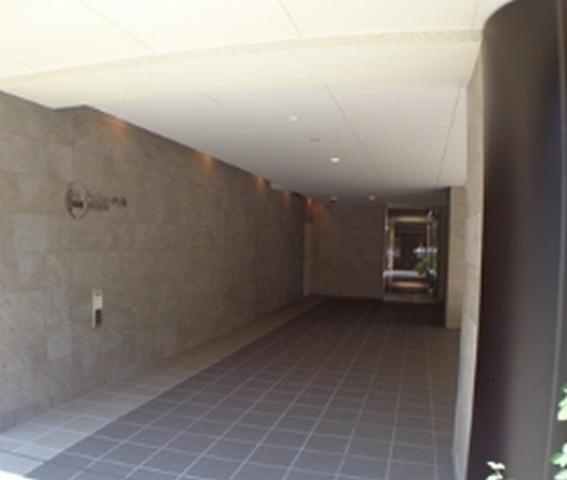 セ・マニフィーク　月島のエントランス