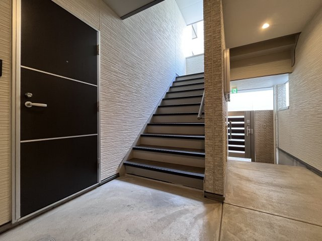 フジパレス清水丘Ⅴ番館のエントランス