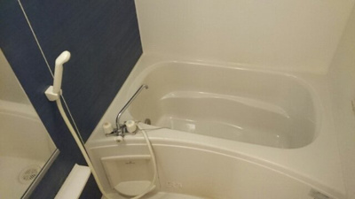 【浴室】 | シャンペトル | コンパクトで使いやすいお風呂です