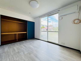 明るい室内です