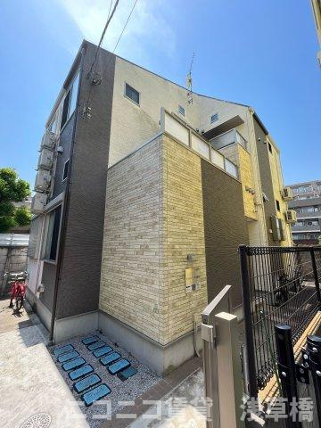 リバティコート千歳船橋の外観