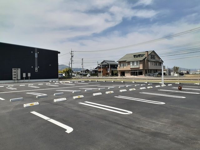 フェリス　ルガール　Ⅰの駐車場