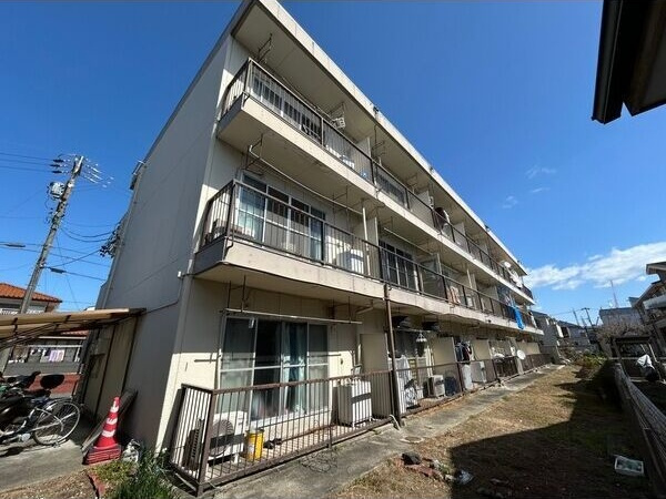西川ハイツ