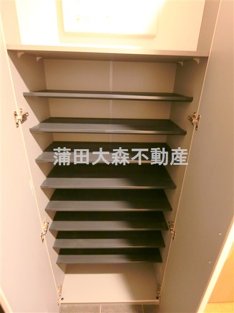 プライマル西蒲田の収納|玄関収納