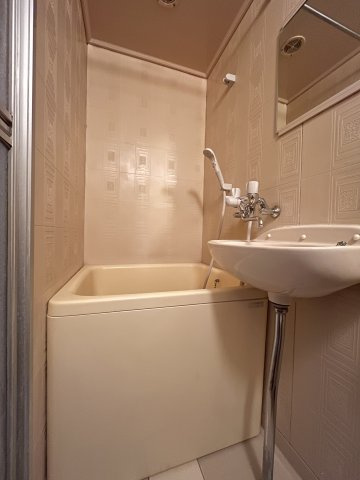 第1北野ビルの浴室