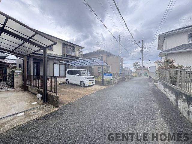篠原西3丁目戸建の前面道路含む現地写真