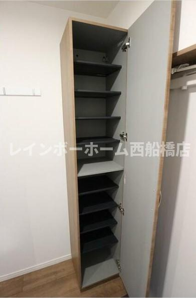 REGALEST千葉の玄関