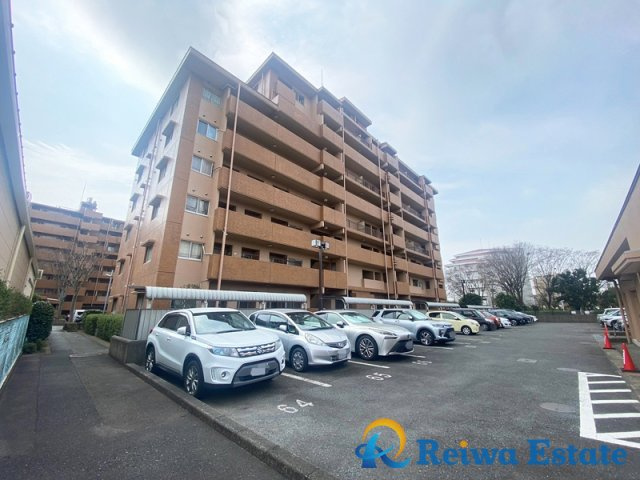 茅ヶ崎グランドハイツ　Ｃ棟の外観