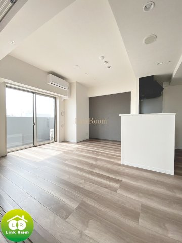 Roots KIKUKAWAの居間・リビング