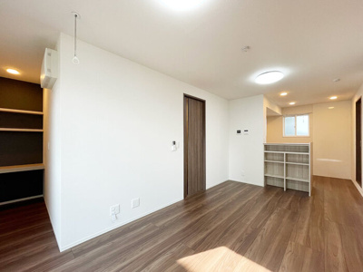 【居間・リビング】 | レーヴェ東戸倉Ⅰ