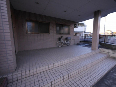 【エントランス】 | ローズタウン曽根