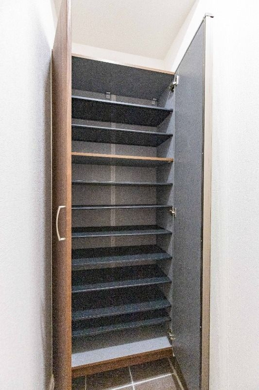 MOK－TERRACE新松戸 の玄関