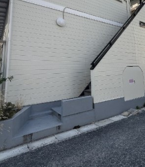 第二メゾン萩原のエントランス