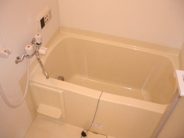 ライフシティサカイの浴室